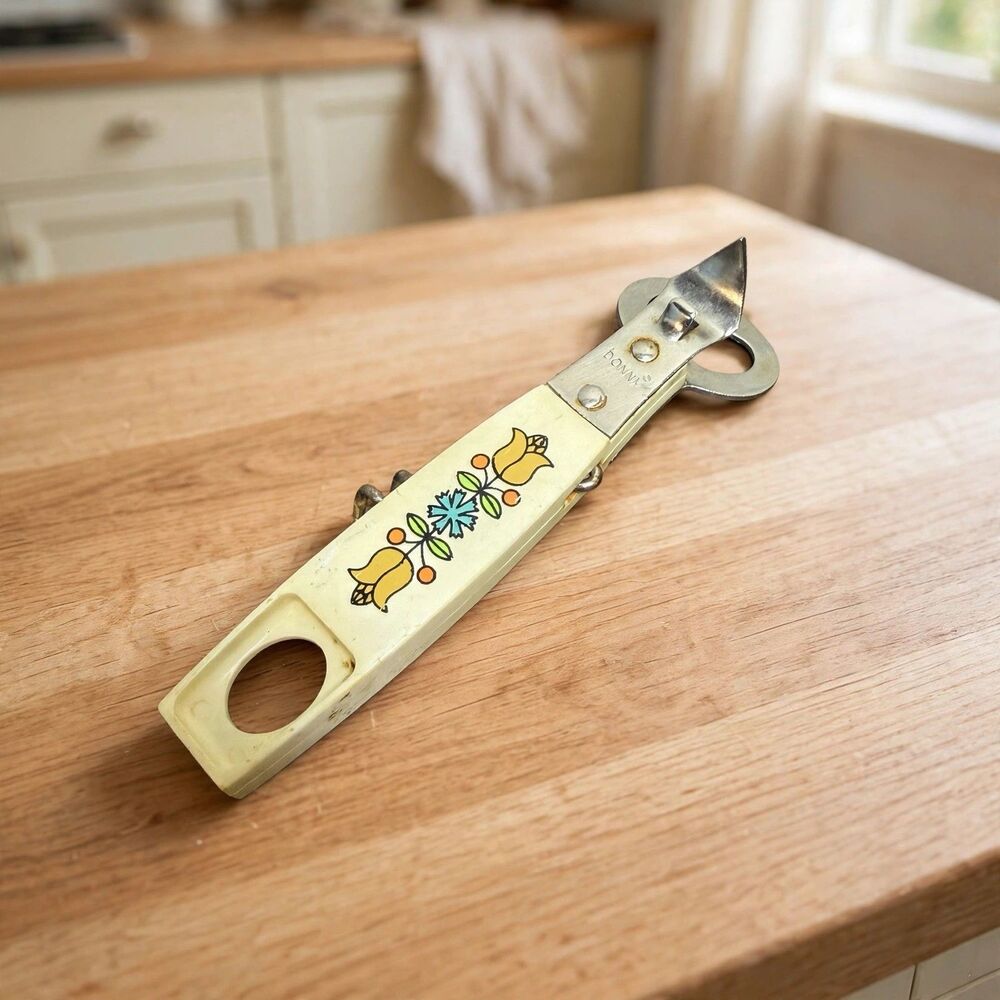 Vintage 1960s Bonny Bottle & Can Opener Corkscrew Groovy White Floral Tulip